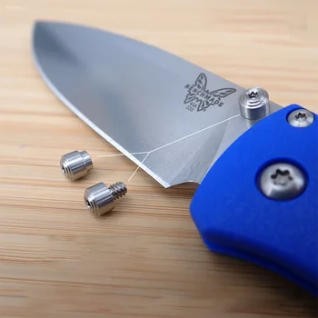 1 Sæt Custom Raw Titanium Tommelfinger Stud For Benchmade Bugout 535 Kniv DIY Gør Folde Pocket Knive Tilbehør Skubbet Skruer