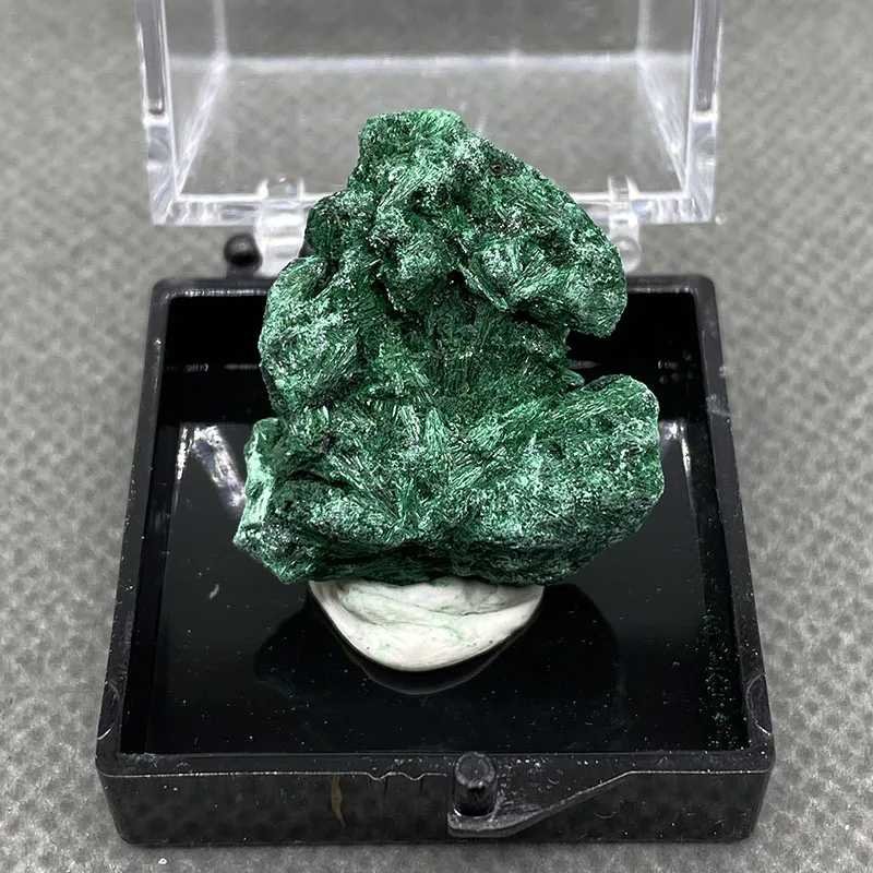 Naturlig Grøn Malakit Rå Sten smuk nåleformede plus velvet kvarts sten mineral prøve healing home decor max 35 mm - 5